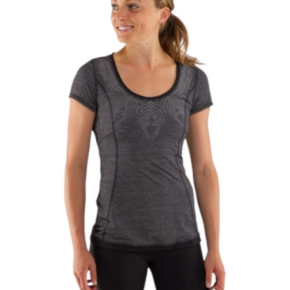 Lululemon Run: Silver Bullet Short Sleeve Tech